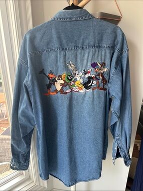VINTAGE 90s Warner Brothers Looney Tunes Men's Blue Denim Shirt Embroidery Sz XL